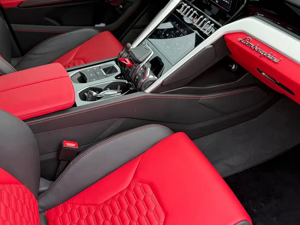 Lamborghini Urus — миниатюра 14