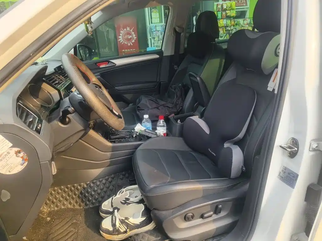 Volkswagen Tiguan L — миниатюра 18