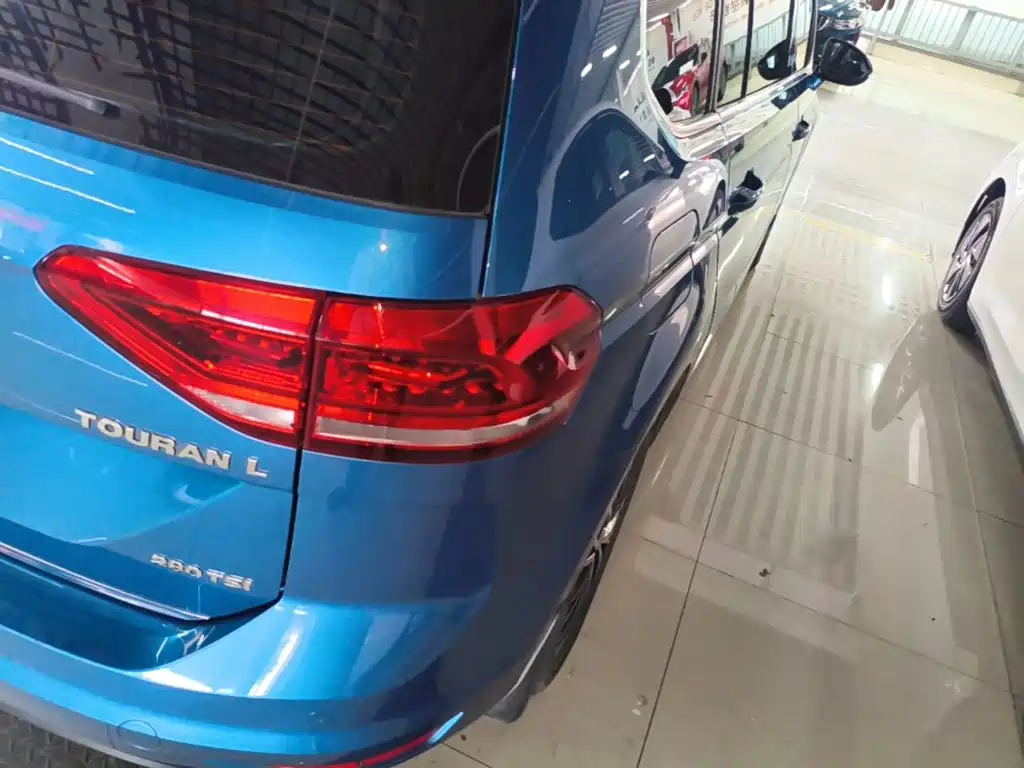Volkswagen Touran — миниатюра 8