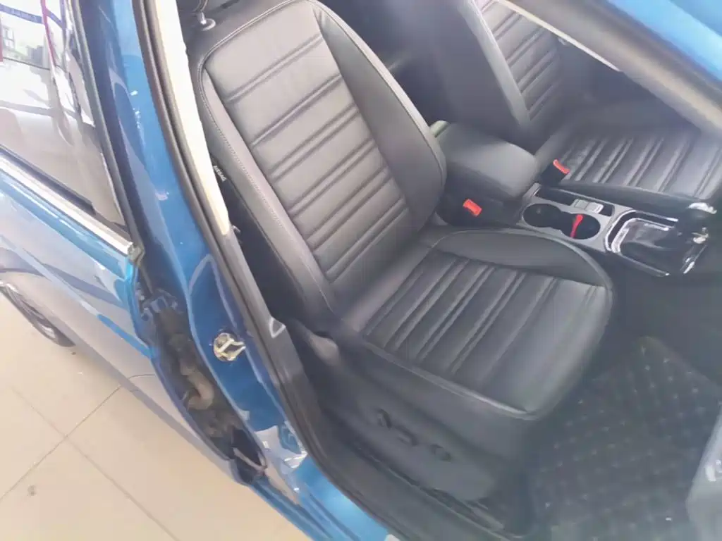 Volkswagen Touran — миниатюра 25