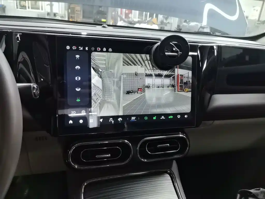 Leapmotor Leapmotor C11 — миниатюра 13