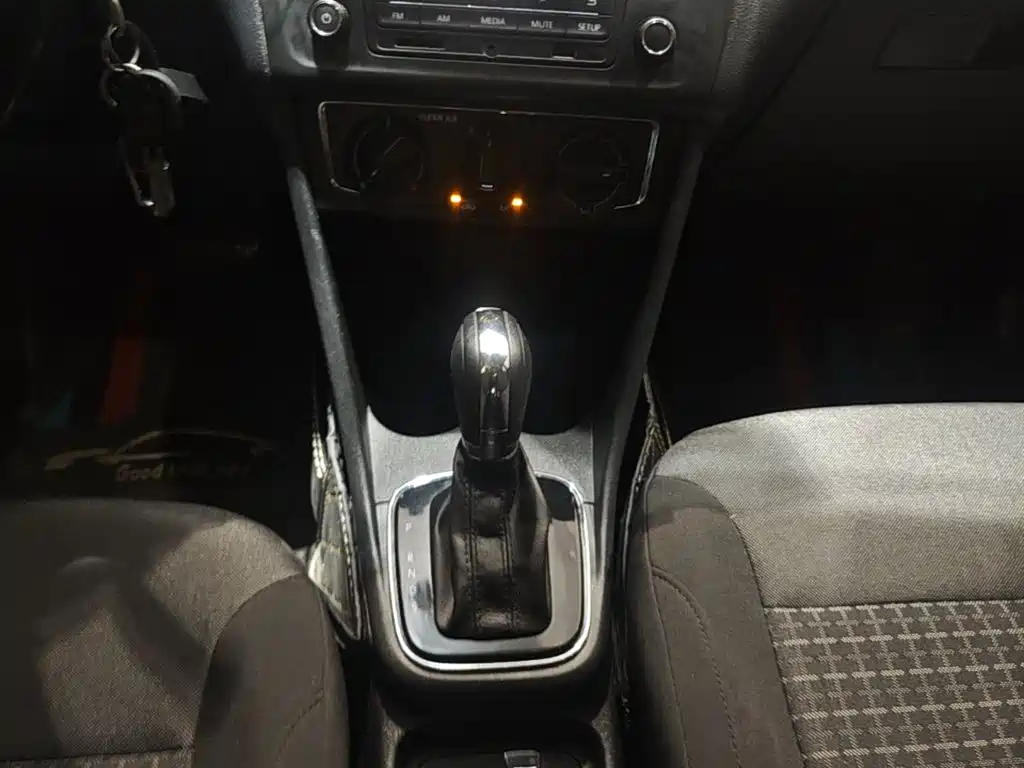 Volkswagen Polo — миниатюра 14