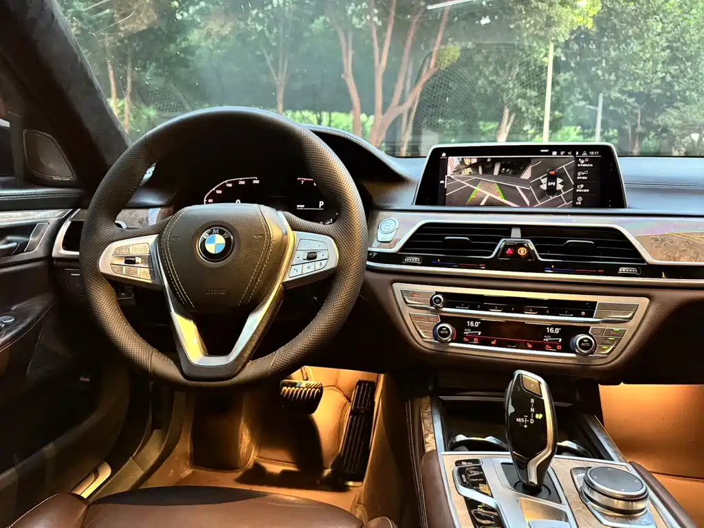 BMW 7 Series 7 2019 740Li Lead Luxury