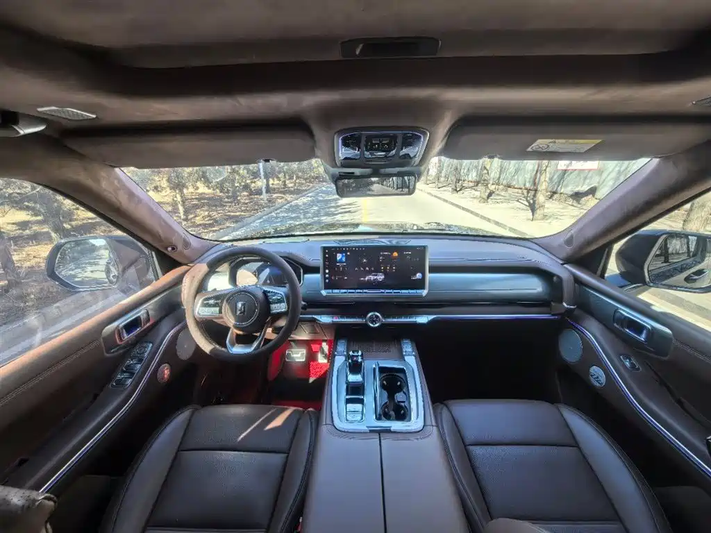 TANK TANK 700 NEW ENERGY