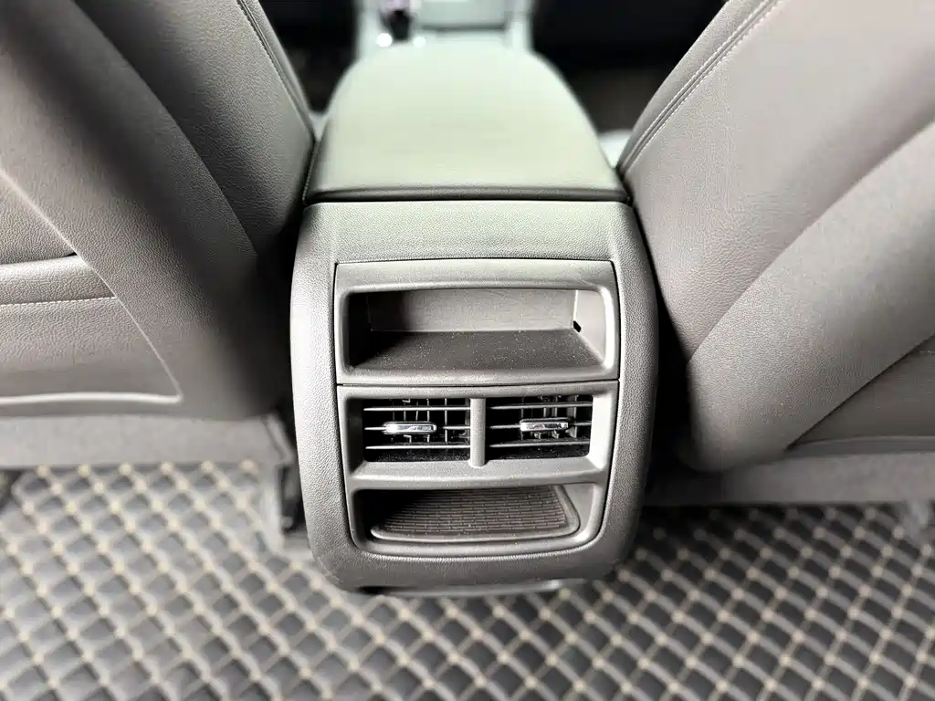 Cadillac XT5 — миниатюра 23