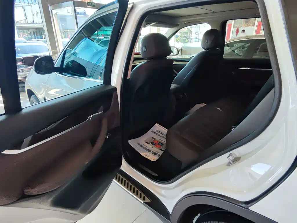 BMW X5 (Import) — миниатюра 9