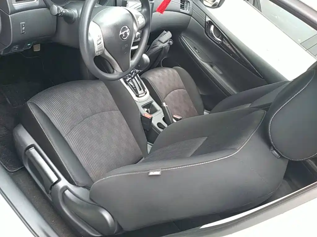 Nissan Tiida — миниатюра 15