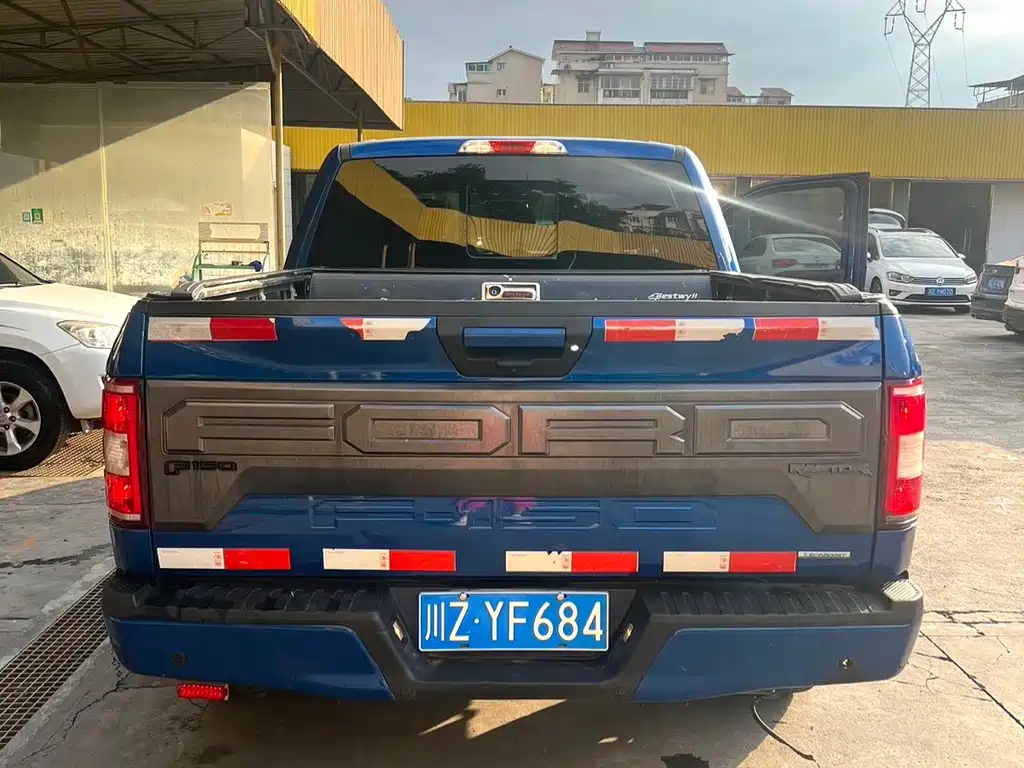 Ford F-150 Raptor — миниатюра 3