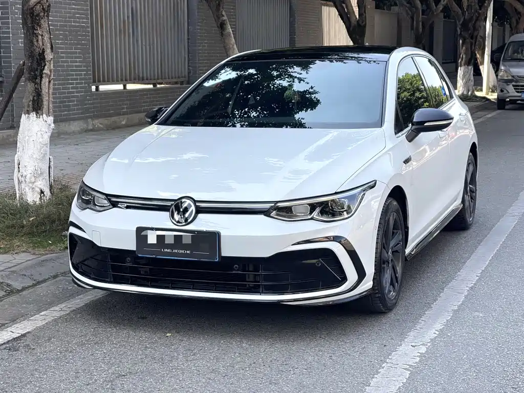 Volkswagen Golf 2021