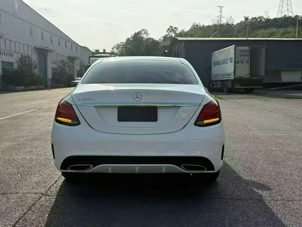 Mercedes-Benz C-Class — миниатюра 8