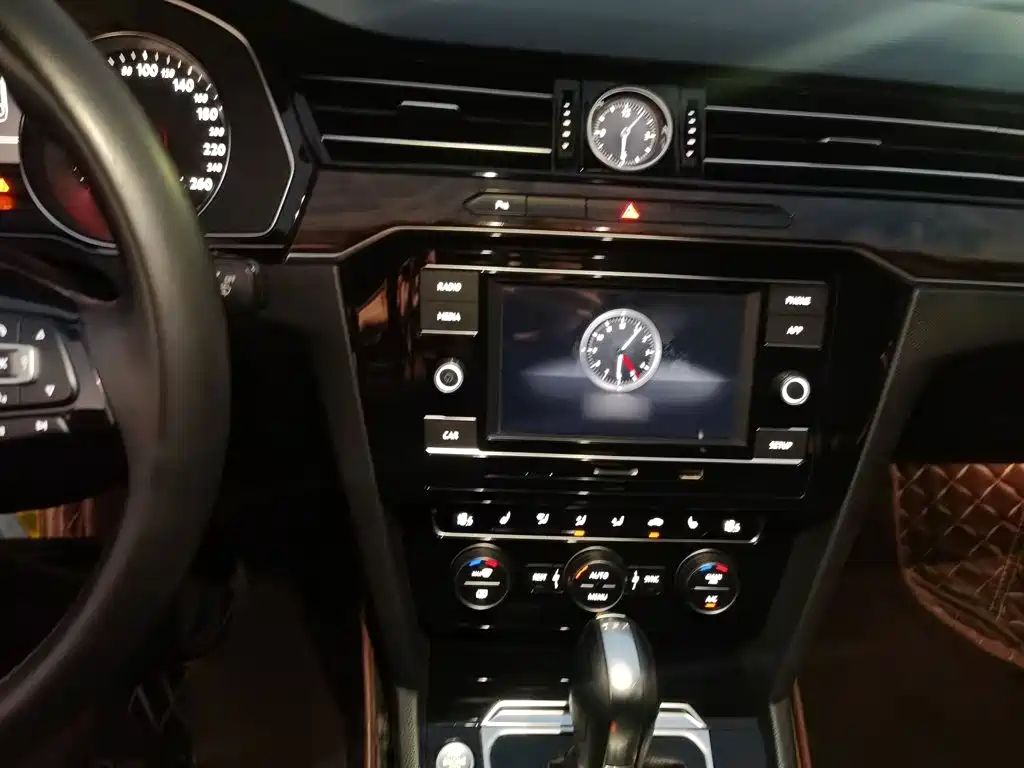 Volkswagen Magotan — миниатюра 6
