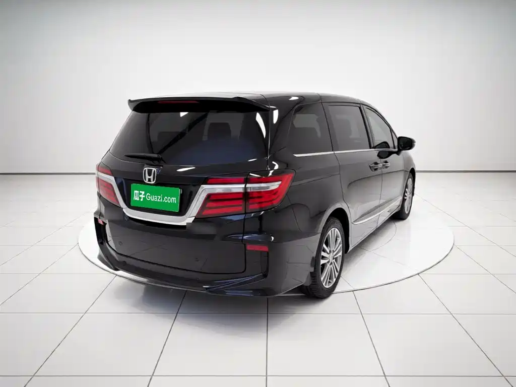 Honda Elysion — миниатюра 6