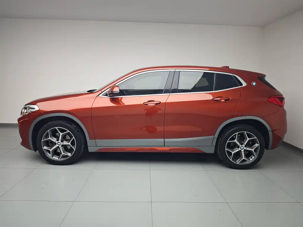 BMW X2 (Import) — миниатюра 8