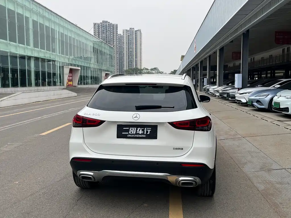 Mercedes-Benz GLA — миниатюра 5