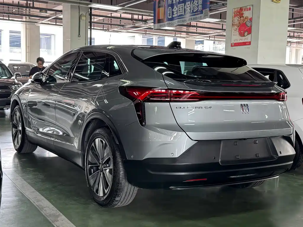 Buick E4 — миниатюра 3