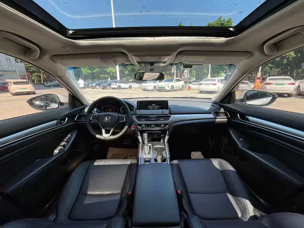 Honda Accord — миниатюра 14