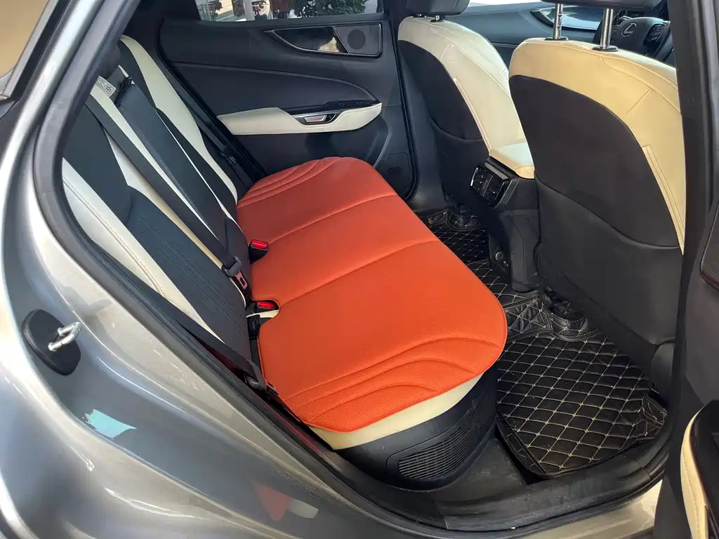 Lexus NX — миниатюра 11