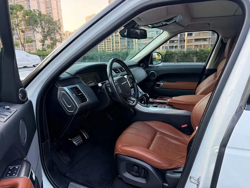 Land Rover Sport — миниатюра 4