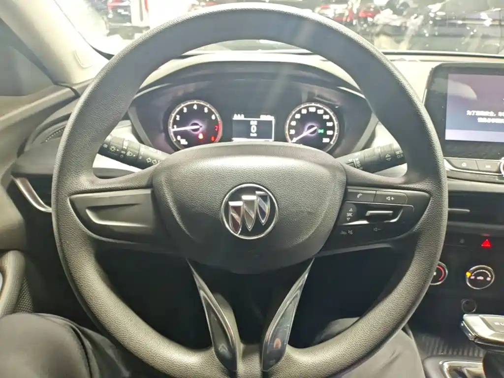 Buick Verano — миниатюра 11
