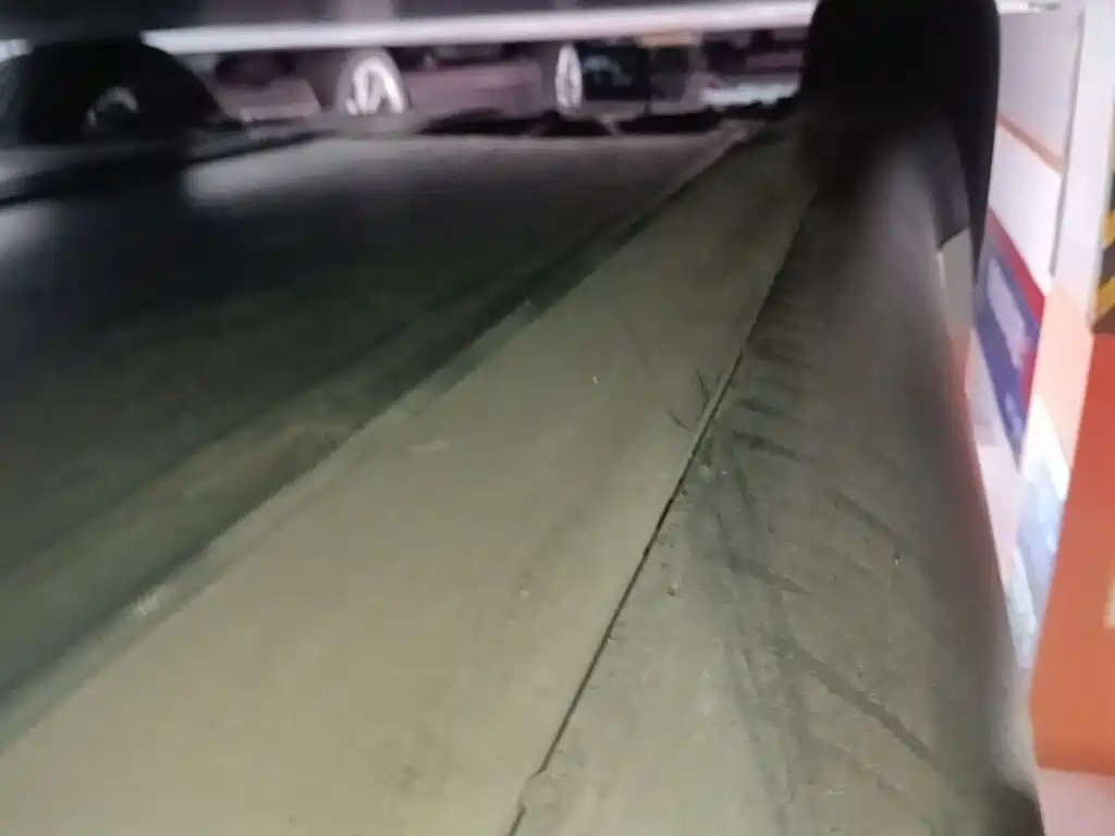 Tesla Model Y — миниатюра 21