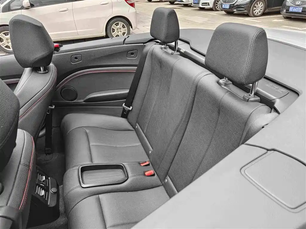 BMW 2 Series (Import) — миниатюра 5