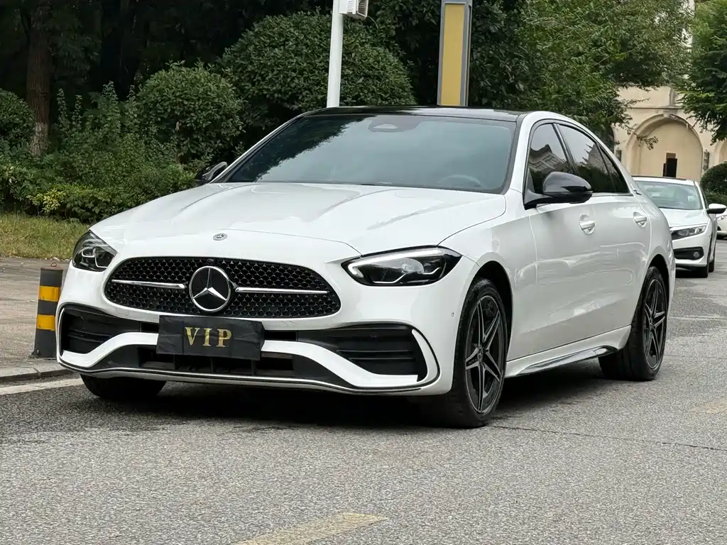 Mercedes-Benz C-Class — миниатюра 2