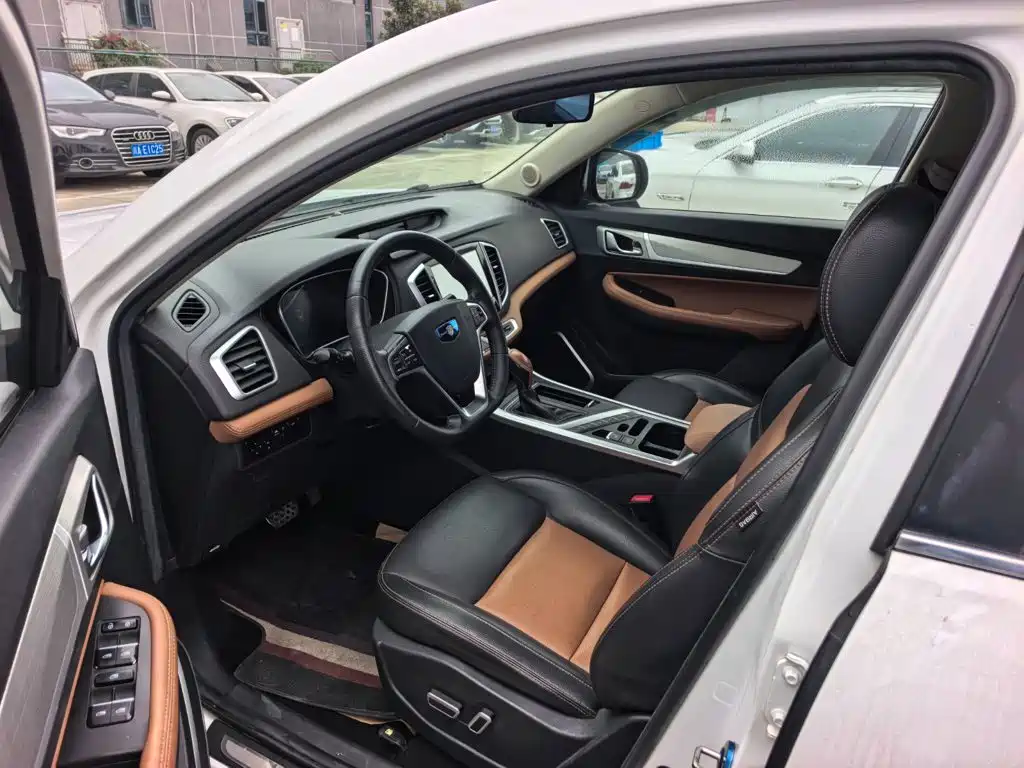 Geely Vision X6 — миниатюра 8