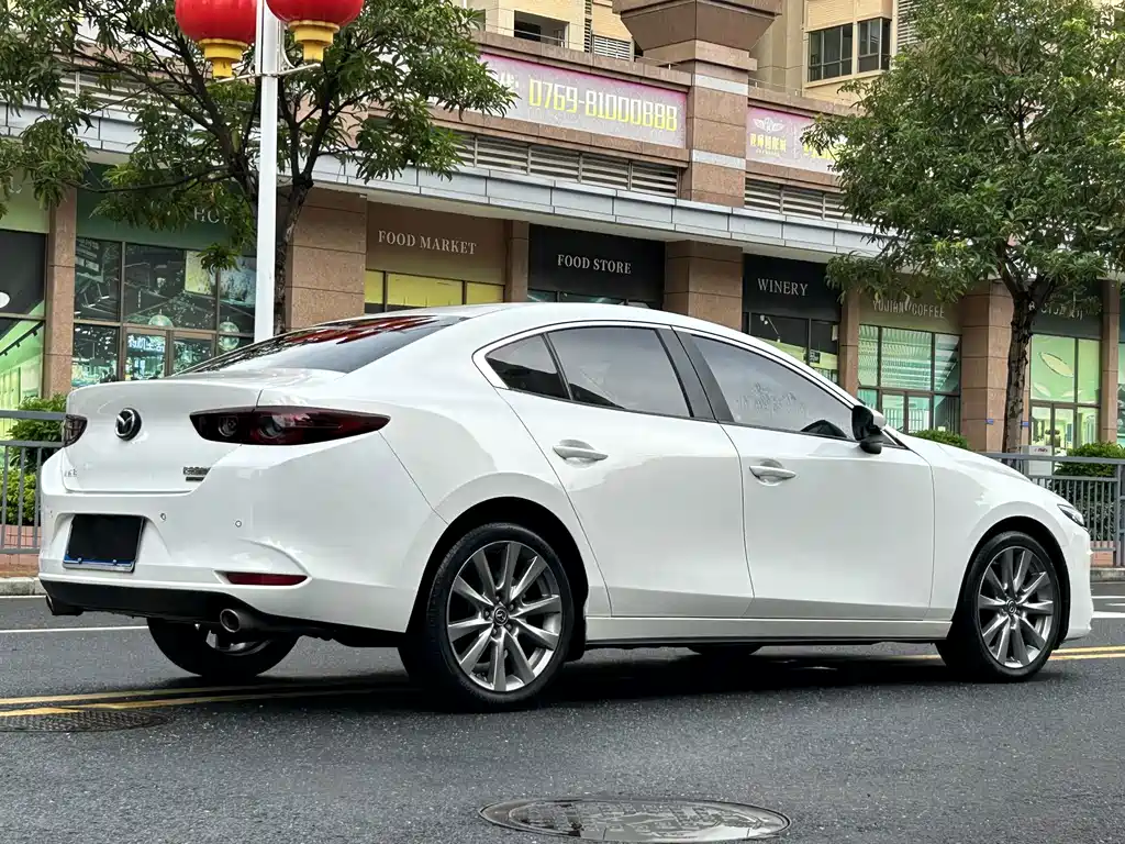 Mazda 3 Axela — миниатюра 6