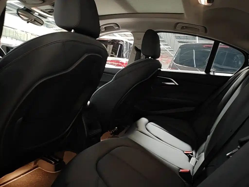 BMW 1 Series — миниатюра 17