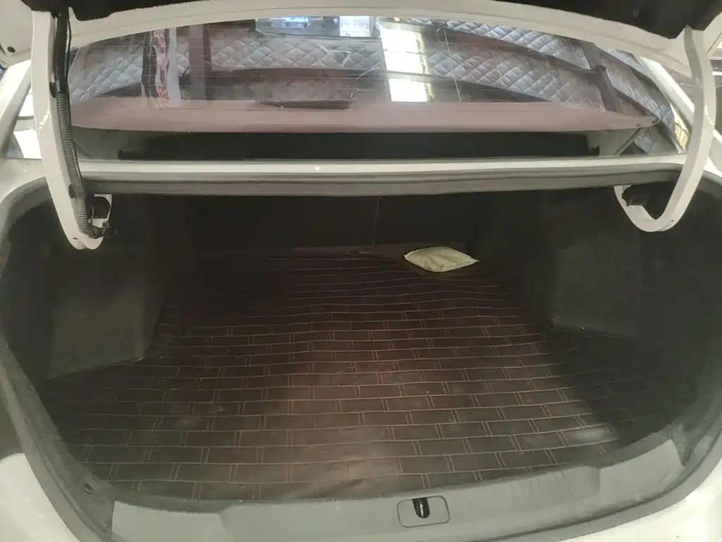 Buick Excelle — миниатюра 19