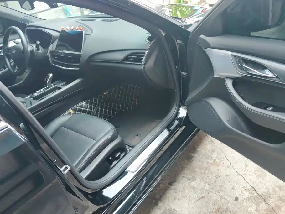 Cadillac CT5 — миниатюра 8