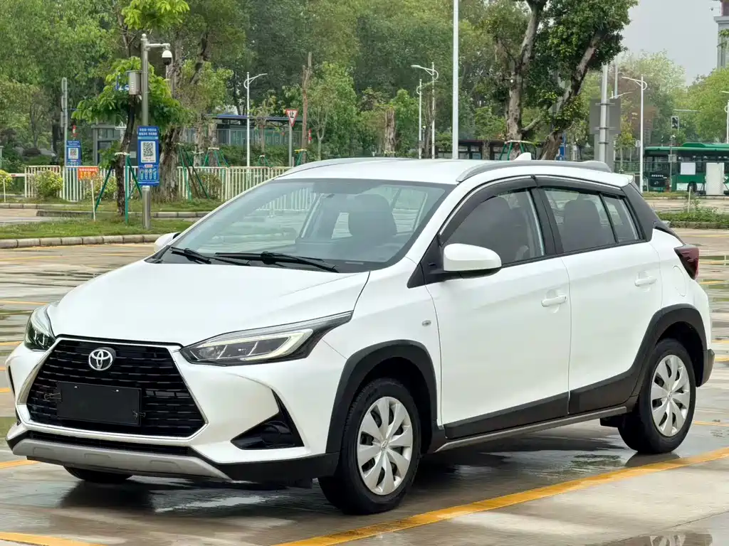 Toyota Yaris L 2020