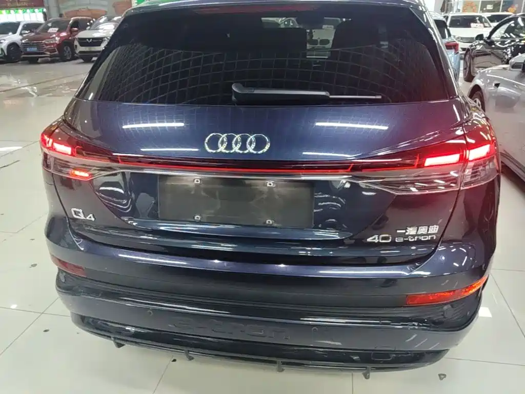 Audi Q4 e-tron — миниатюра 6