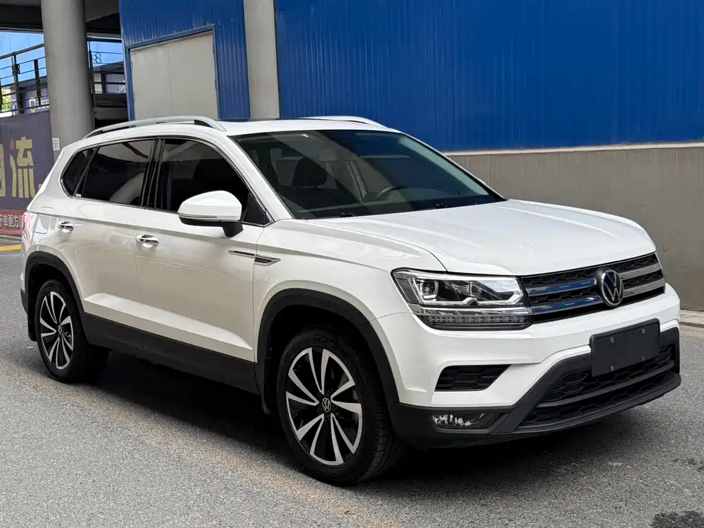 Volkswagen Tharu — миниатюра 3