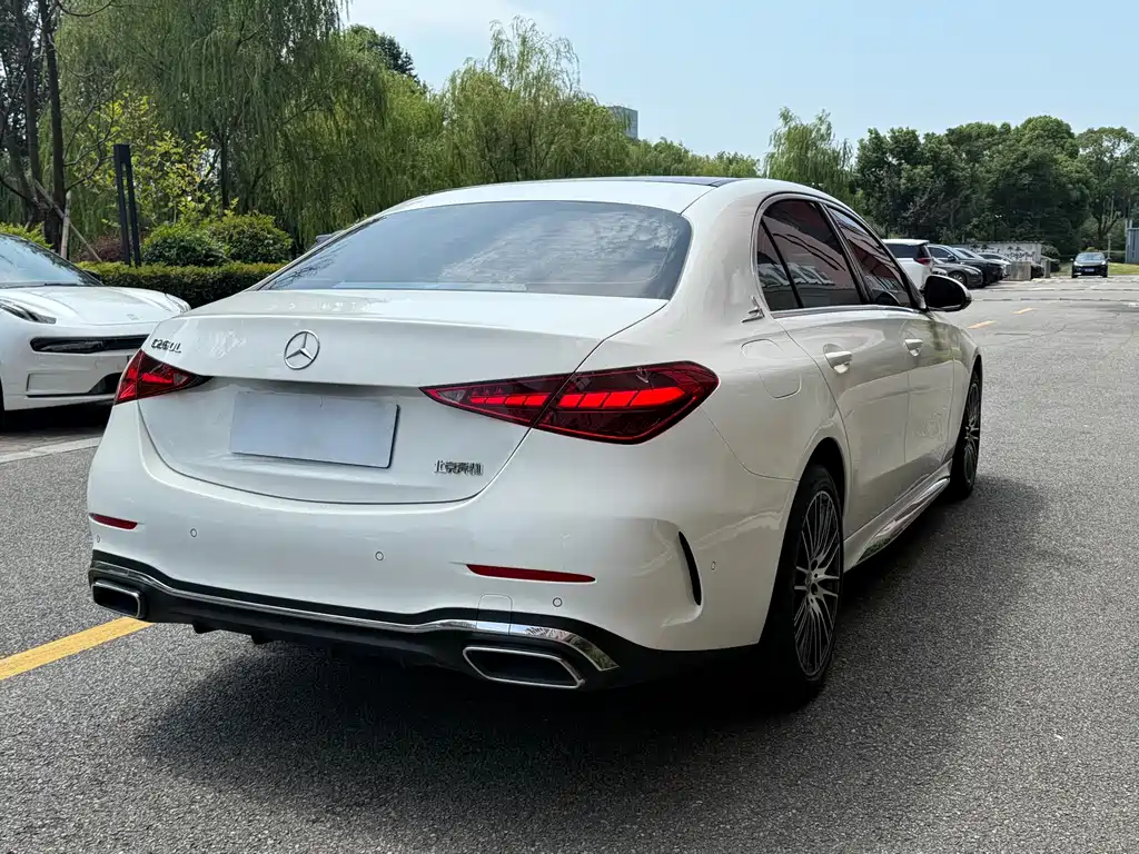 MERCEDES-BENZ C CLASS