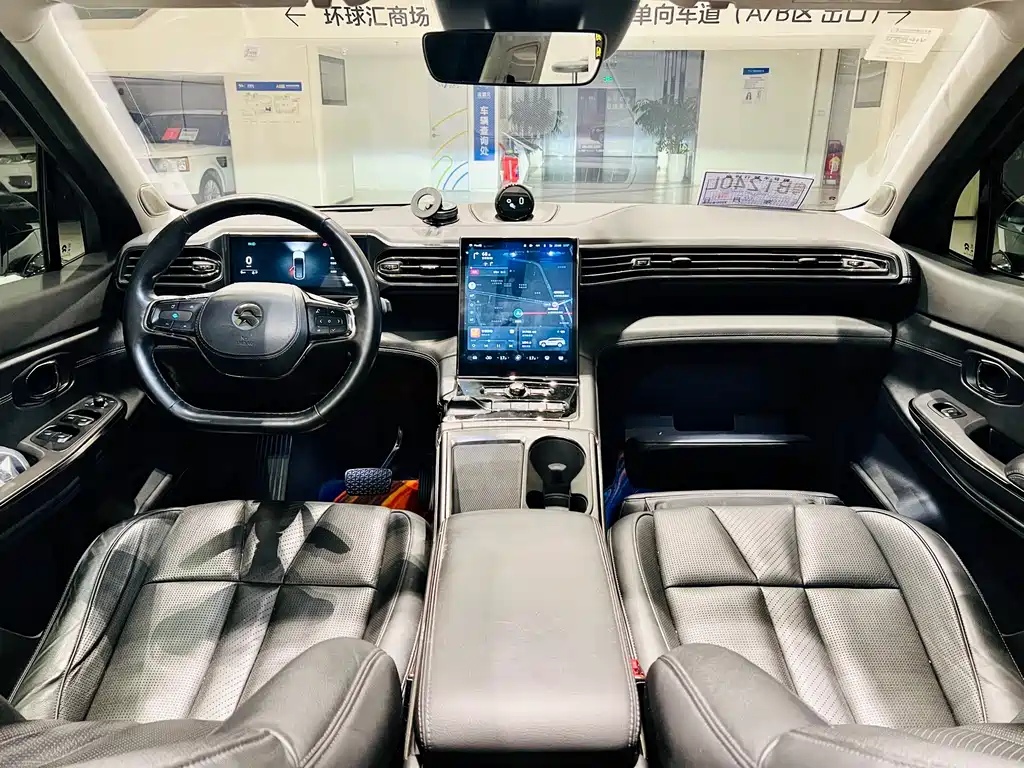 NIO ES8 — миниатюра 6