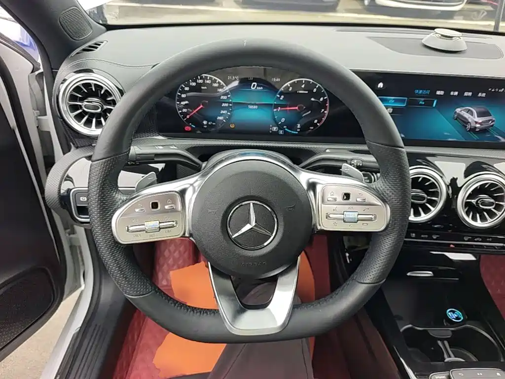 Mercedes-Benz A-Class — миниатюра 11