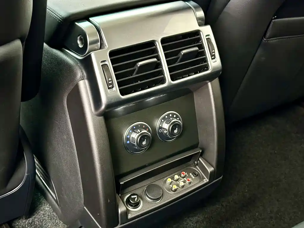Land Rover Range Rover — миниатюра 14