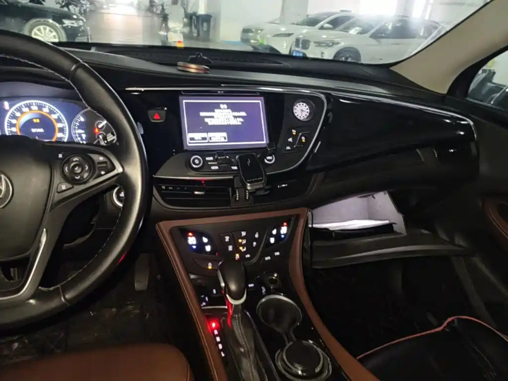 Buick Envision Plus — миниатюра 13