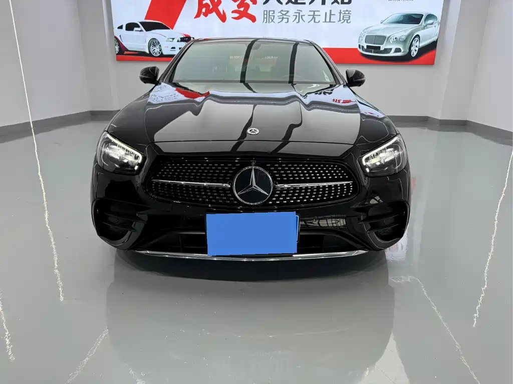 Mercedes-Benz E-Class — миниатюра 2