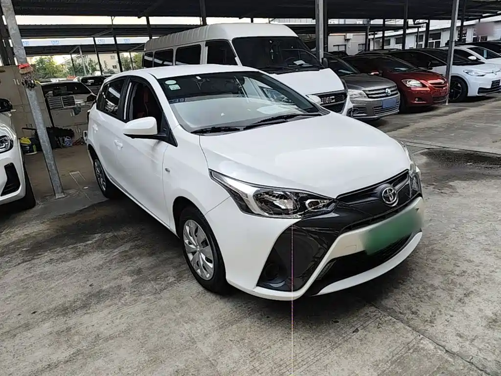 Toyota Yaris L — миниатюра 4