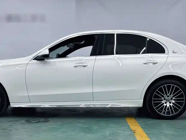 Mercedes-Benz C-Class — миниатюра 5