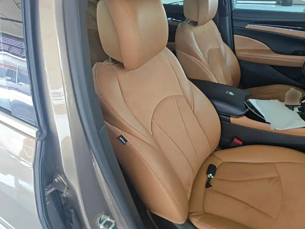 Buick LaCrosse — миниатюра 25