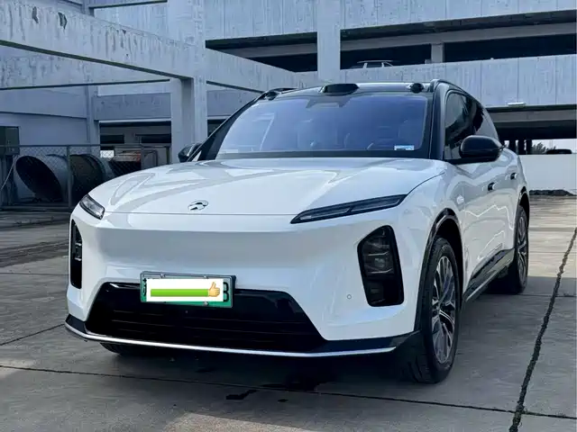 2025 Nio ES6