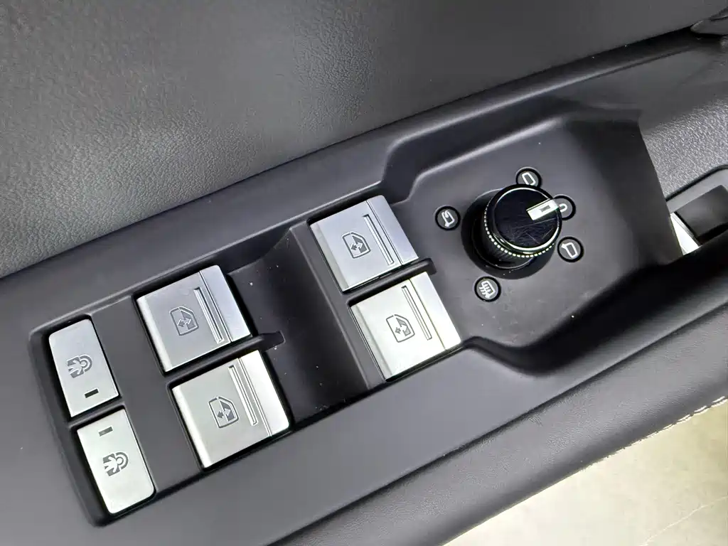 Audi A6L — миниатюра 26