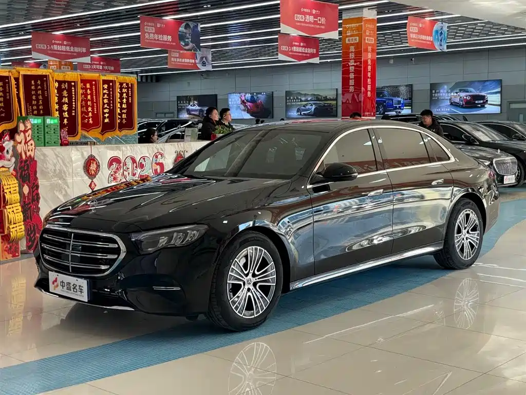 MERCEDES-BENZ E CLASS