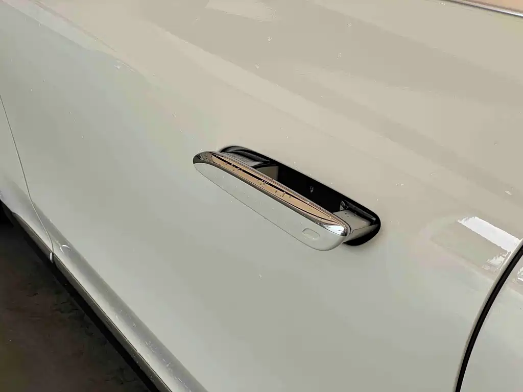 Mercedes-Benz EQE — миниатюра 8
