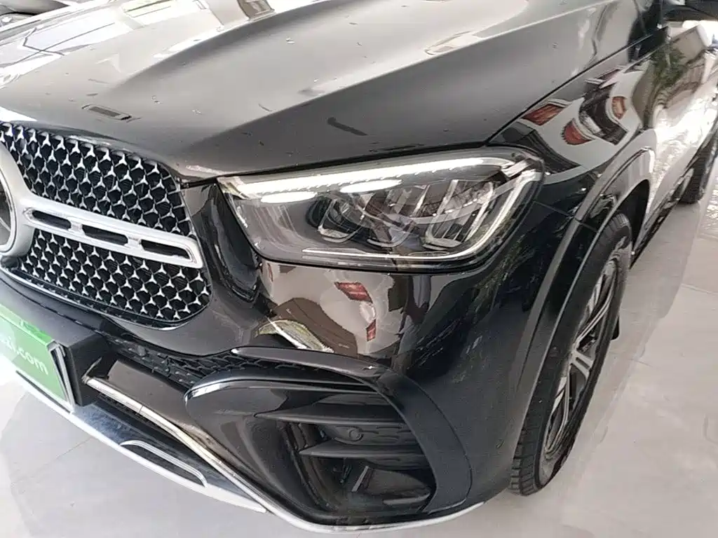 Mercedes-Benz GLE (Import) — миниатюра 24