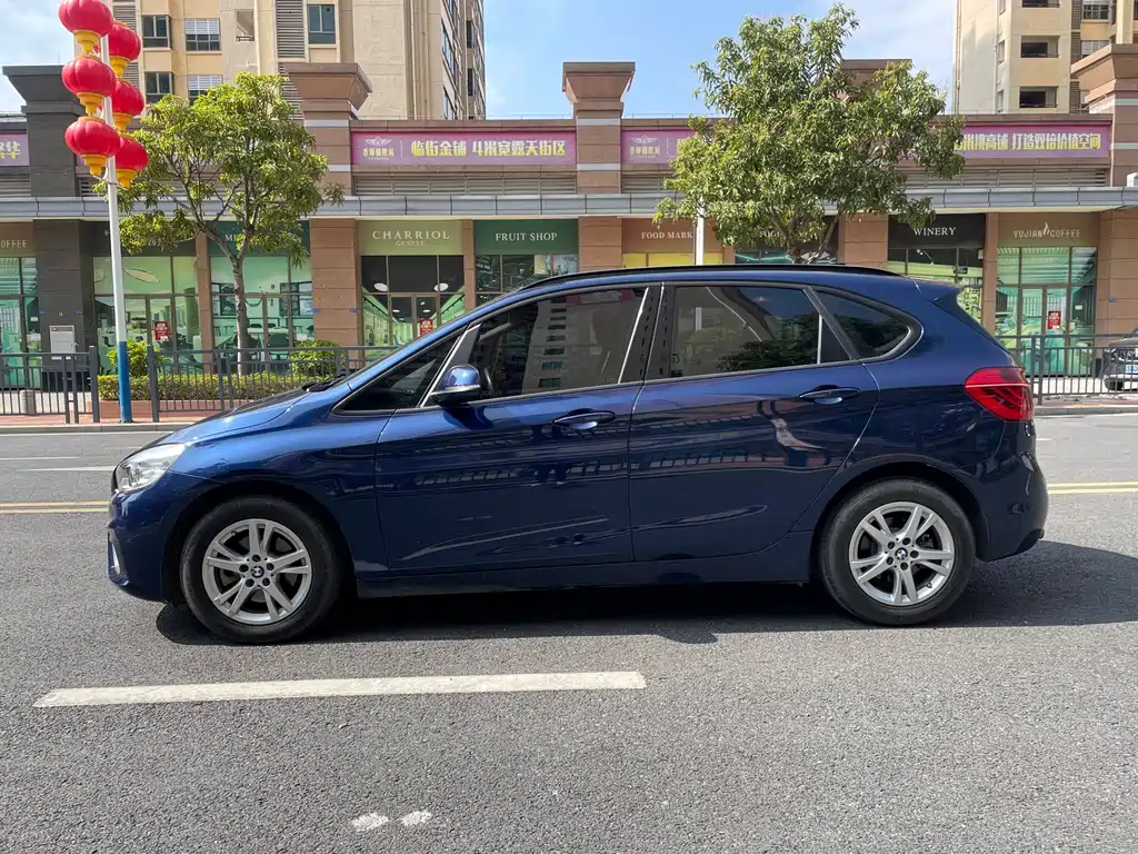 BMW 2 SERIES STATION WAGON