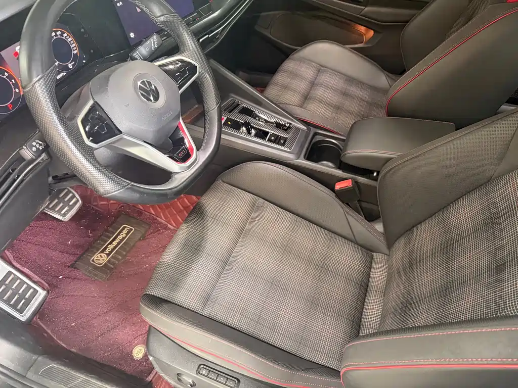 Volkswagen Golf GTI — миниатюра 4